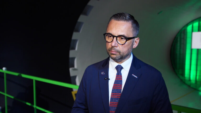 Polska zyskała największy tunel aerodynamiczny w regionie. Nowa infrastruktura badawcza przyspieszy projekty kosmiczne i lotnicze